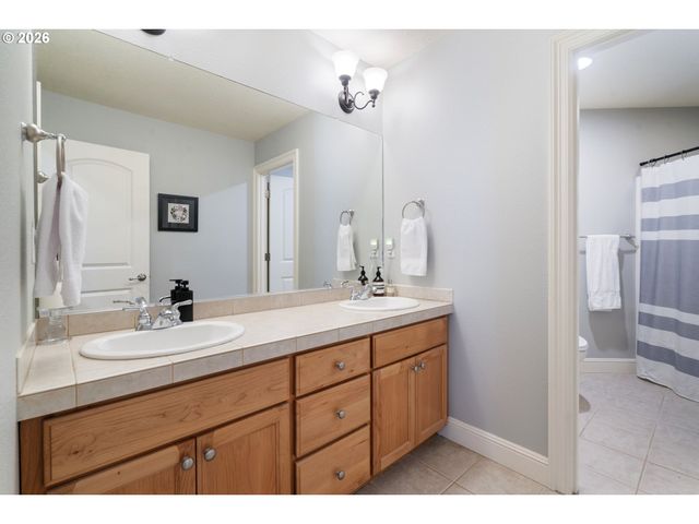 3921 BIRCH St, Washougal, WA 98671