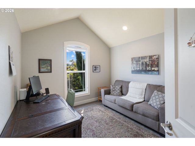 3921 BIRCH St, Washougal, WA 98671