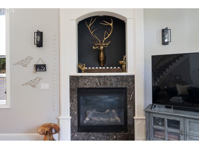 3921 BIRCH St, Washougal, WA 98671