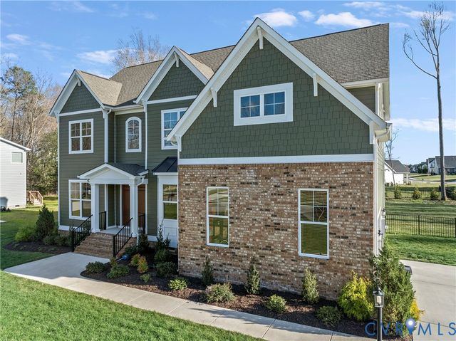 11655 Riverboat Dr, Chester, VA 23836