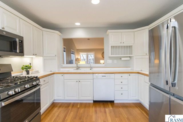 107 Shiloh Court, Mankato, MN 56001