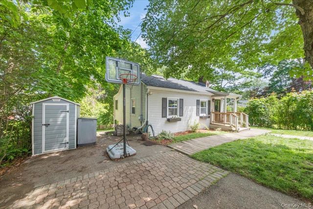 46 Argyle Street, Lake Peekskill, NY 10537