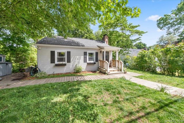 46 Argyle Street, Lake Peekskill, NY 10537