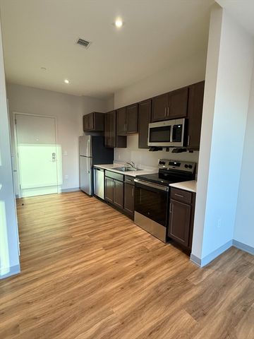 1170 Tremont St 417, Boston, MA 02120