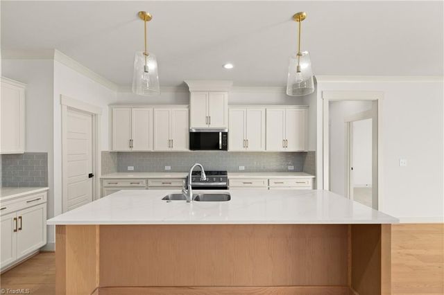 130 S Madera Drive, Mocksville, NC 27028