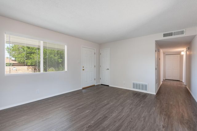 4204 Morningside Drive NE, Albuquerque, NM 87110