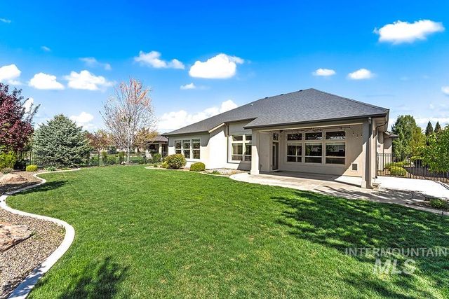 2871 S Fox Run Avenue, Eagle, ID 83616