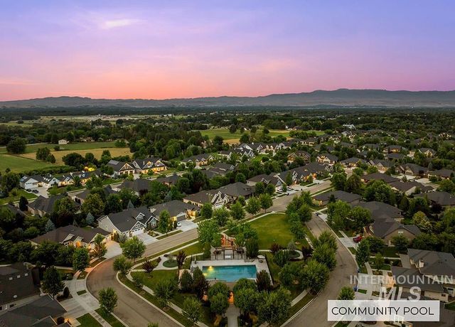 2871 S Fox Run Avenue, Eagle, ID 83616