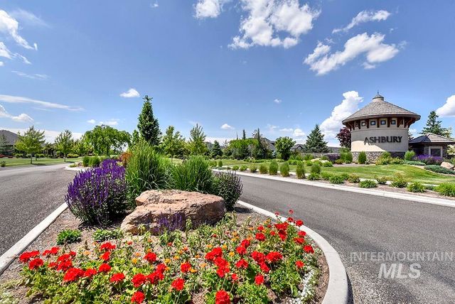 2871 S Fox Run Avenue, Eagle, ID 83616