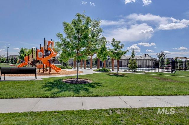 2871 S Fox Run Avenue, Eagle, ID 83616