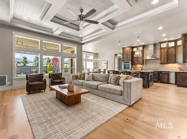 2871 S Fox Run Avenue, Eagle, ID 83616