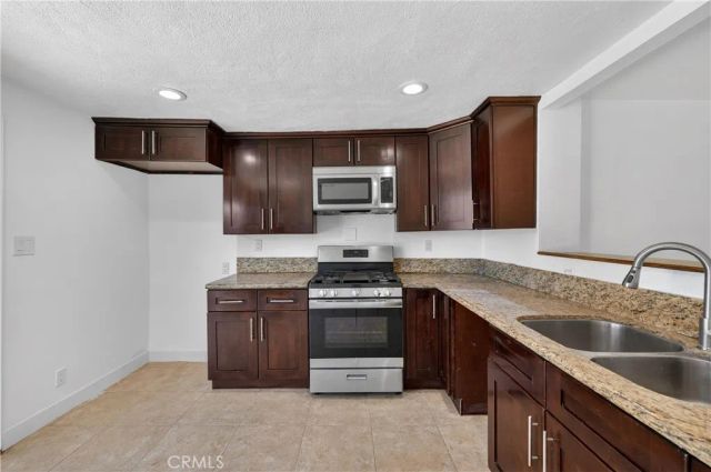 475 Transit Avenue, Riverside, CA 92507