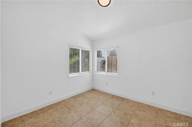475 Transit Avenue, Riverside, CA 92507