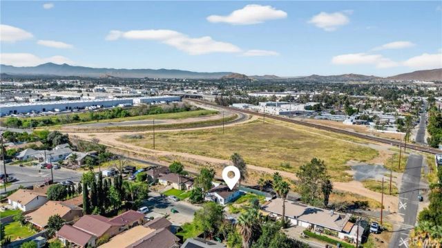 475 Transit Avenue, Riverside, CA 92507