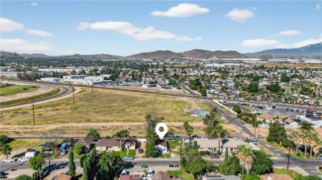 475 Transit Avenue, Riverside, CA 92507