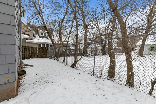 1014 STUART STREET, Green Bay, WI 54301