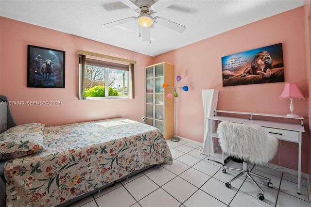 6225 NW 190th Ter, Hialeah, FL 33015