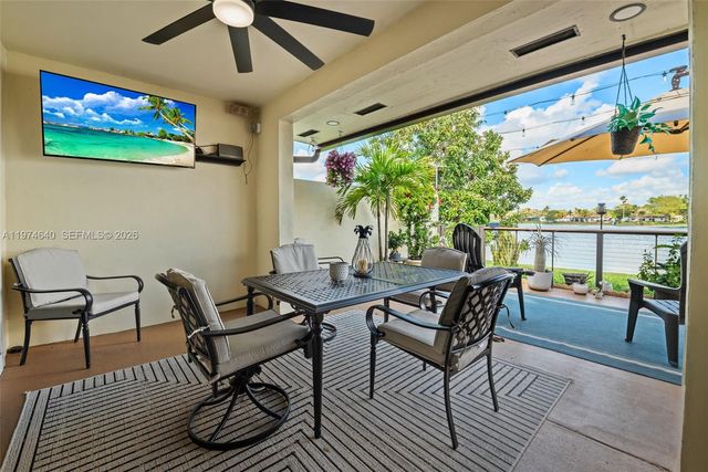 6225 NW 190th Ter, Hialeah, FL 33015