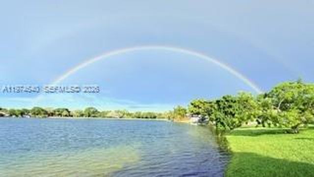 6225 NW 190th Ter, Hialeah, FL 33015