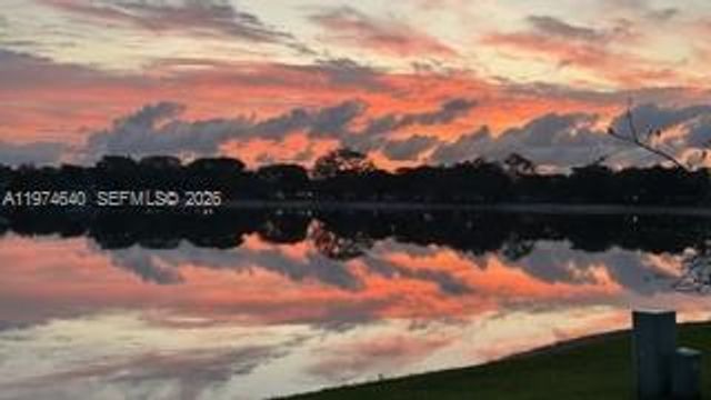 6225 NW 190th Ter, Hialeah, FL 33015