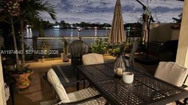 6225 NW 190th Ter, Hialeah, FL 33015