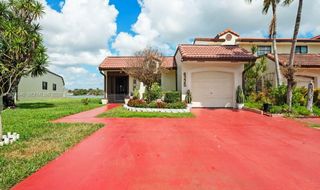 6225 NW 190th Ter, Hialeah, FL 33015
