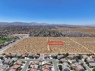 . Vic Avenue Q12 Vic 56th Ste, Palmdale, CA 93552
