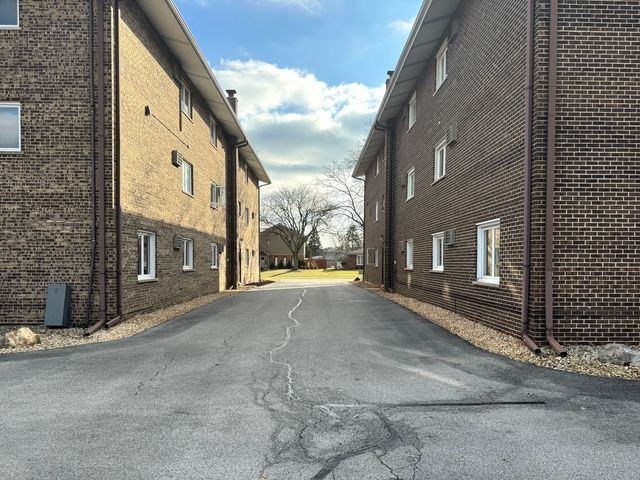 9008 W 140th Street 3C, Orland Park, IL 60462