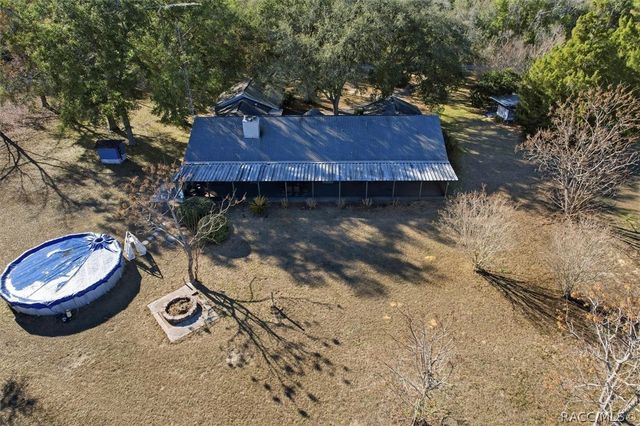 7425 S Irma Point, Lecanto, FL 34461
