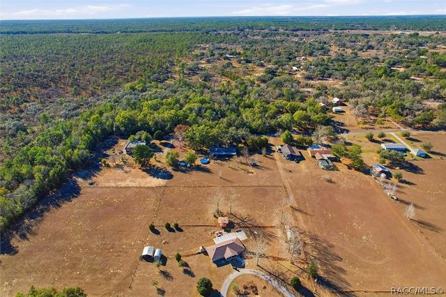 7425 S Irma Point, Lecanto, FL 34461