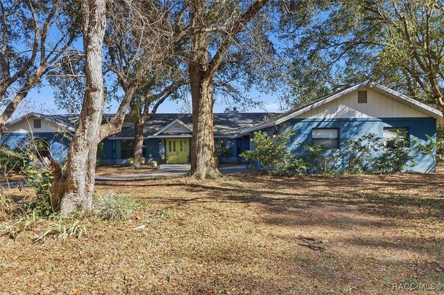7425 S Irma Point, Lecanto, FL 34461