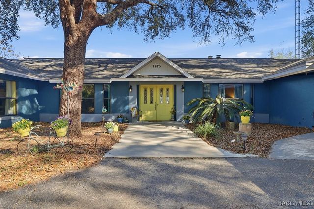 7425 S Irma Point, Lecanto, FL 34461