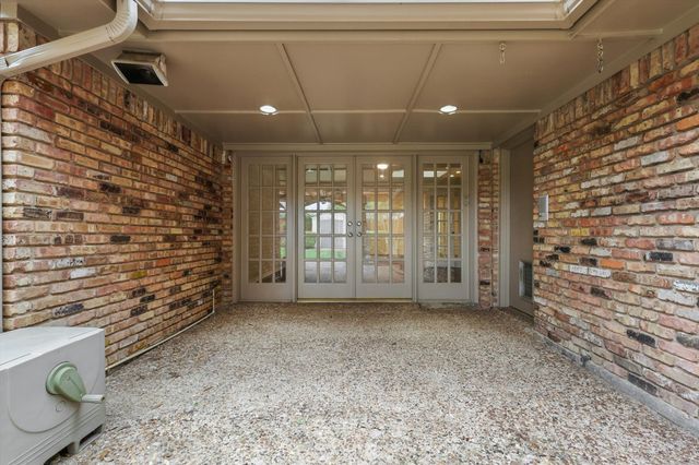 15115 Canyon Crest, Dallas, TX 75248