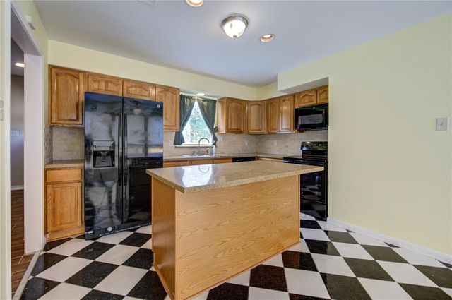 1063 Apache Falls Drive, Katy, TX 77450