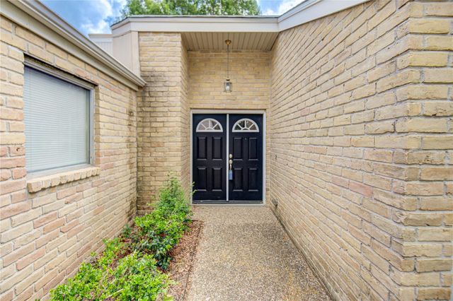 1063 Apache Falls Drive, Katy, TX 77450