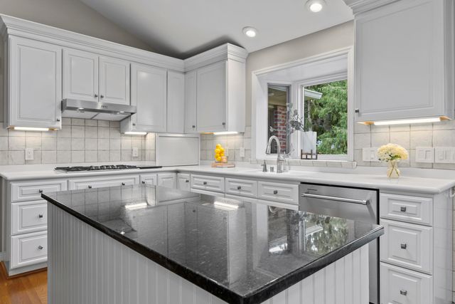 776 Longwood Road, Lexington, KY 40503