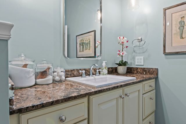 776 Longwood Road, Lexington, KY 40503