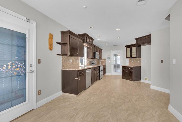 6205 W San Ramon Avenue, Fresno, CA 93723
