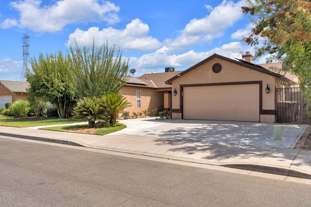 6205 W San Ramon Avenue, Fresno, CA 93723
