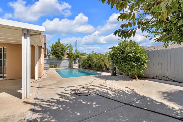 6205 W San Ramon Avenue, Fresno, CA 93723