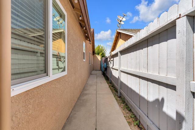6205 W San Ramon Avenue, Fresno, CA 93723