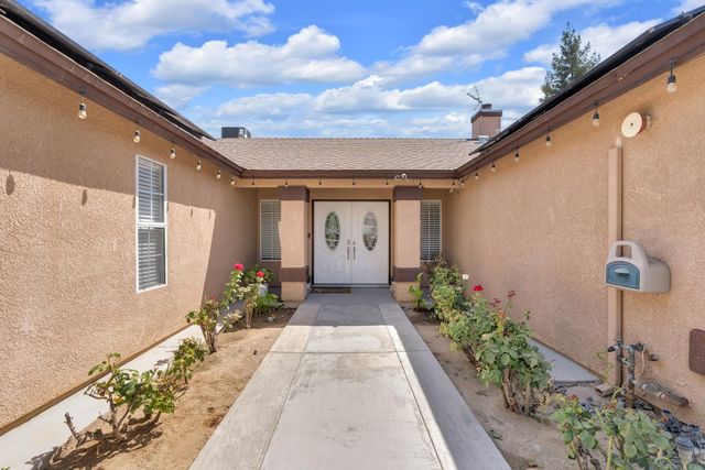 6205 W San Ramon Avenue, Fresno, CA 93723