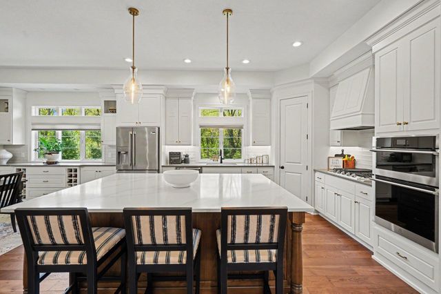 11784 Azure Lane, Inver Grove Heights, MN 55077