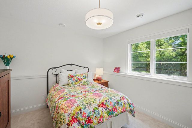 11784 Azure Lane, Inver Grove Heights, MN 55077