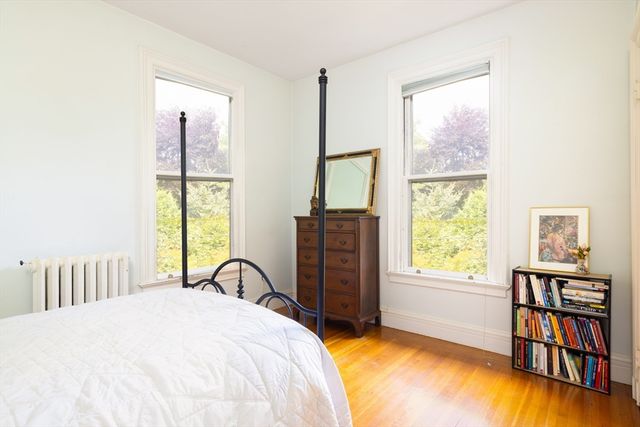 75 Bellevue St, Newton, MA 02458