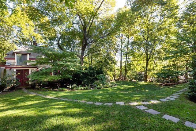 75 Bellevue St, Newton, MA 02458