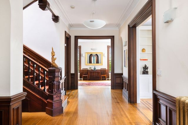 75 Bellevue St, Newton, MA 02458