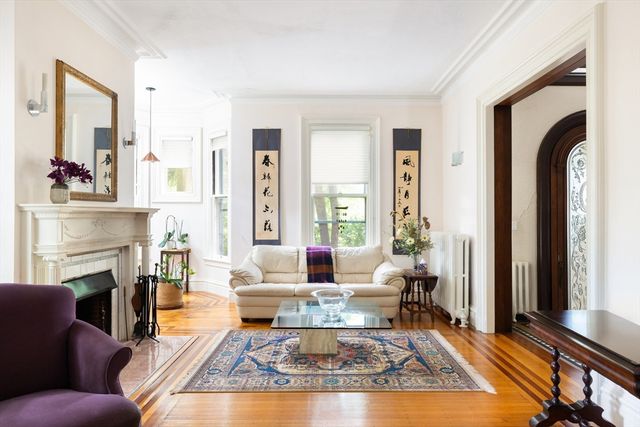 75 Bellevue St, Newton, MA 02458