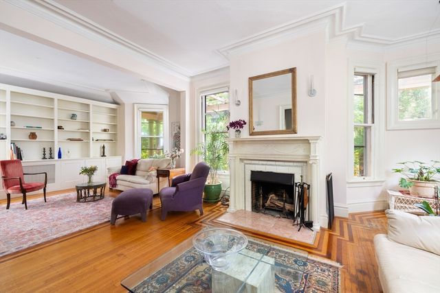 75 Bellevue St, Newton, MA 02458