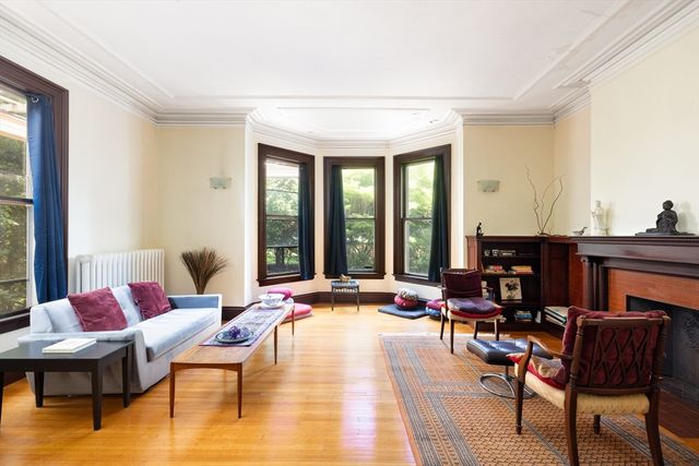 75 Bellevue St, Newton, MA 02458